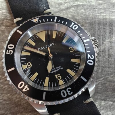 300M Automatic Retro Diver Watch - Black